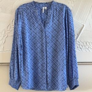 Elle Women's Blue w/ Black SZ L Long Sleeve Elastic Wrist Top Blouse Shirt